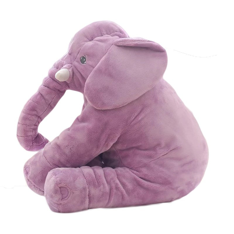 Poupée éléphant en peluche