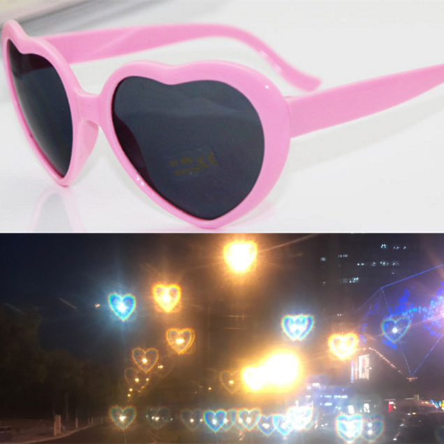 Lunettes de Soleil à Effets Spéciaux 3D en forme de Cœur